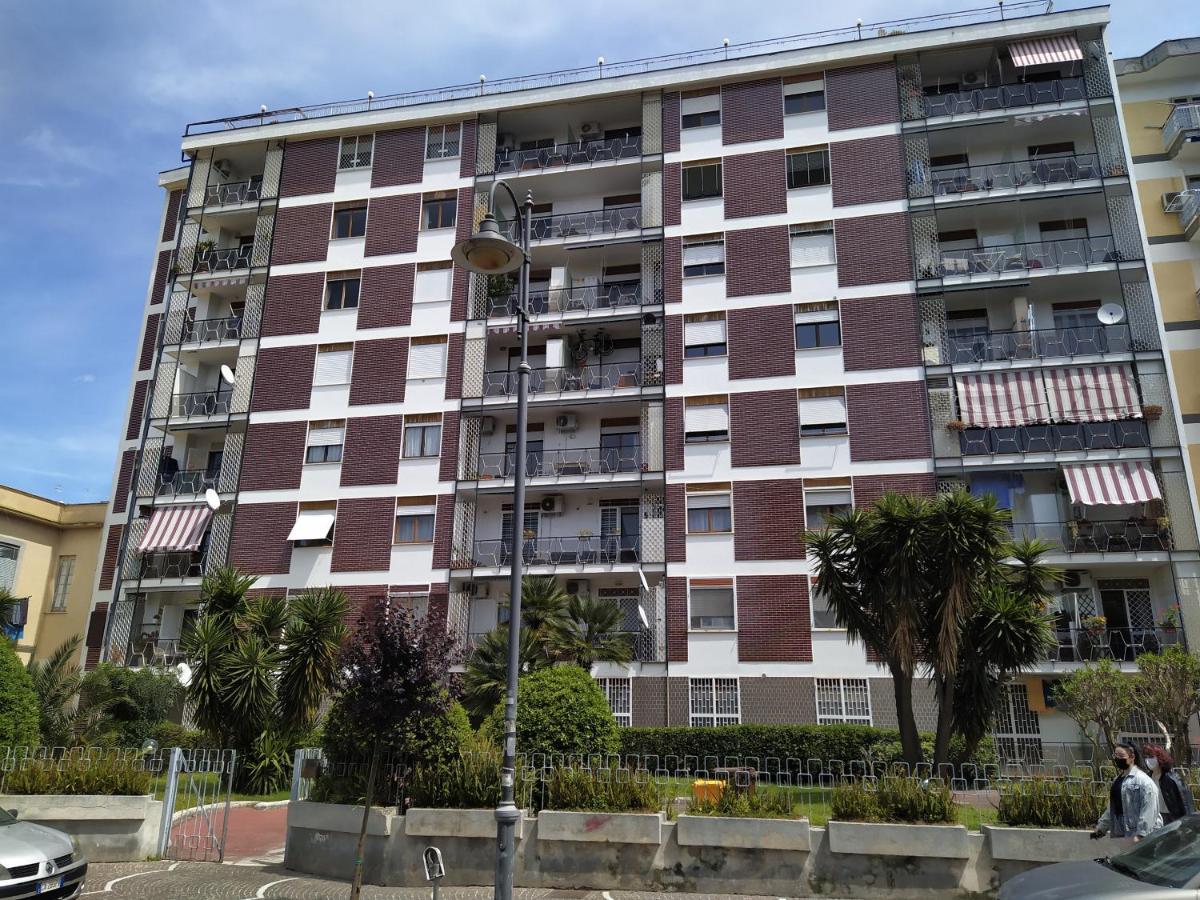 Vesuvio Corner - Spacious And Colorful Apartment In San Giorgio, Very Close To Napoli, Ideal For Families And Groups, Close To Pompeii, Sorrento... San Giorgio a Cremano Kültér fotó